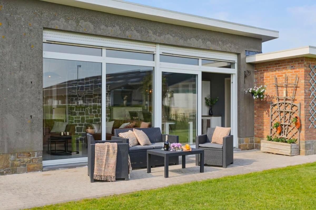 Huswell - Bungalow With Garden At 5 Minutes From The Beach Villa De Haan Exterior foto